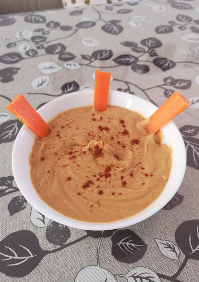 Una foto de Hummus de garbanzos