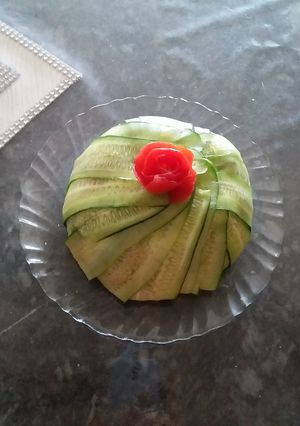 عکسی از دستور سالاد شیرازی بقچه ای