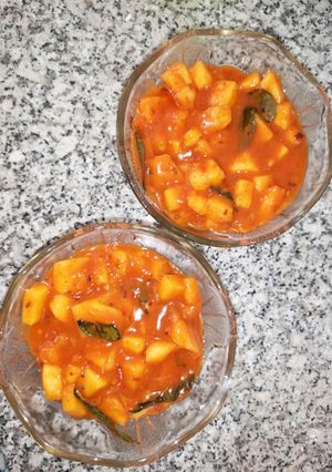 A picture of Sweet and Spicy Pineapple Pickle.