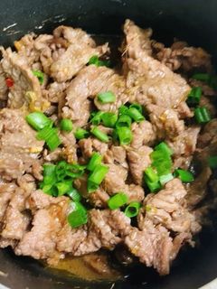 Hình của món Bò Xào Sa Tế.