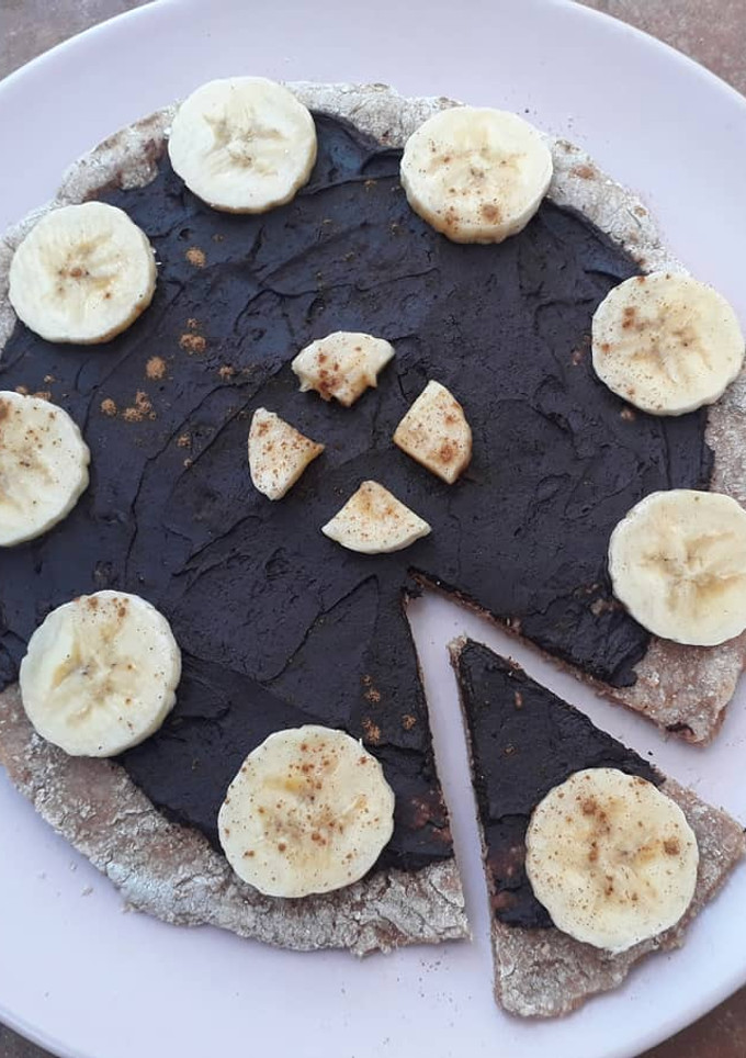 Una foto de Pizza de chocolate y plátano