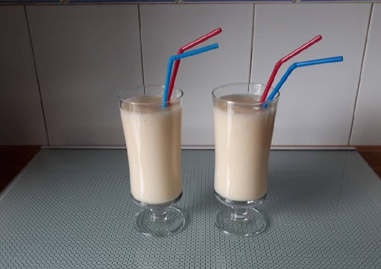 75. Refresco de melón y paraguayas