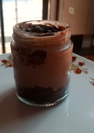 A picture of Cake jar.