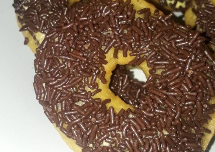 Donat kentang seres coklat