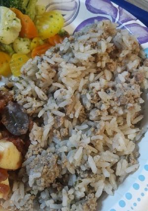 A picture of Hamburger and Rice.