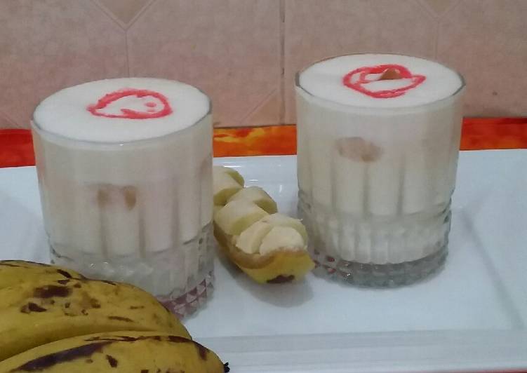 Simple Way to Prepare Any-night-of-the-week Banana Smoothie