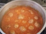 Albóndigas de Carne en Salsa de Tomate