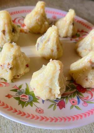 A picture of Paneer Modak.