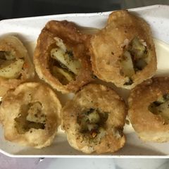 Pani puri A picture of Pani puri.
