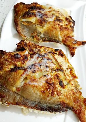 গোল্ডেন গ্রিল্ড পমফ্রেট(golden grilled pomfret recipe in Bengali) রেসিপির প্রধান ছবি