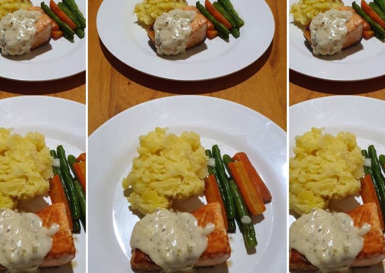 Bagaimana Membuat Grilled Salmon with Mashed Potatoes and Garlic Cheese Blackpepper Sauce Menggugah Selera