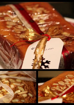 A picture of Caramel Fruit Cake.