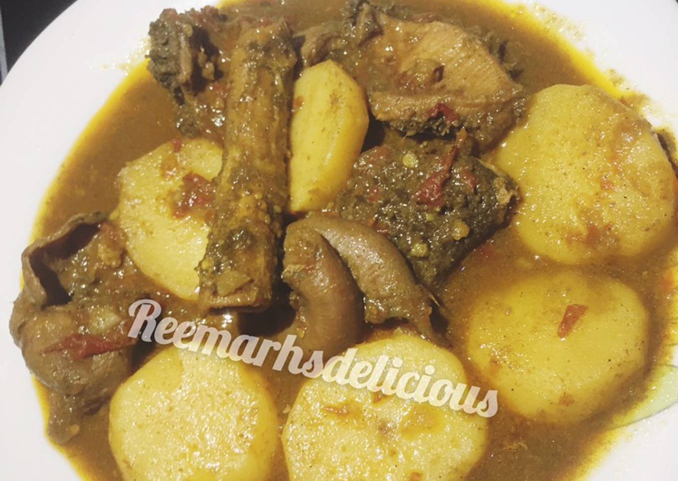 Pepper soup with potatoes
