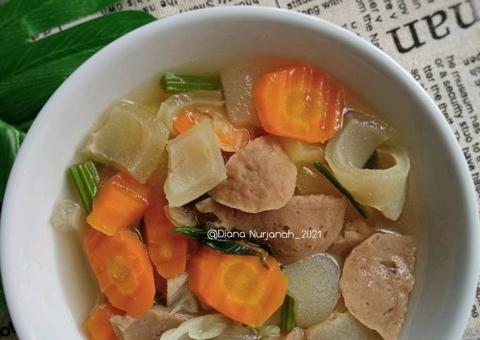 Sop Bakso Kikil