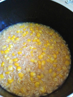 Una foto de Arroz con mantequilla y elote