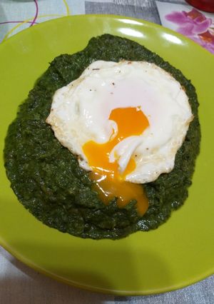 O poză a rețetei Piure de spanac cu ou ochi🍳👅🍳.