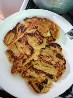 Una foto de Tortillas de plátano bien maduro (Negro)
