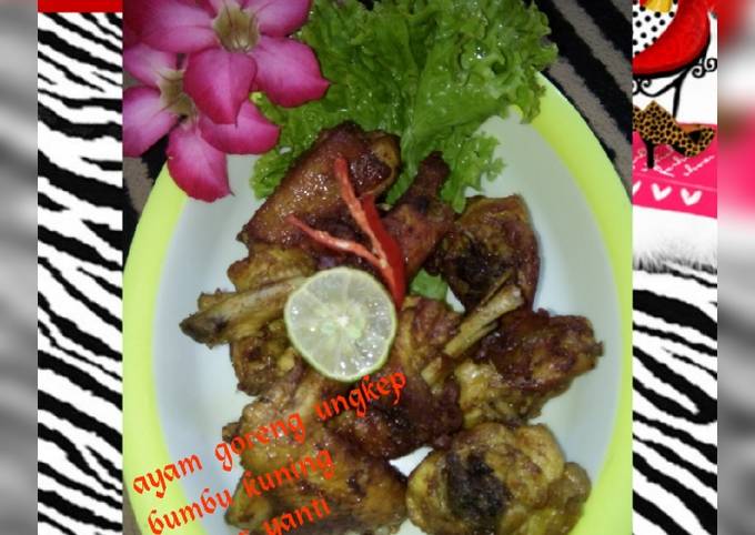 Resep Ayam goreng ungkep bumbu kuning oleh Srihadi Yanti - Cookpad