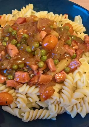 Ázsiai aromás tészta recept fotója