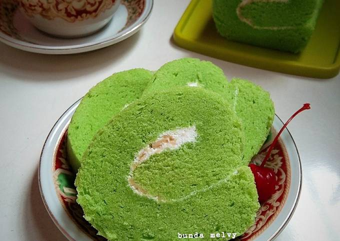 Bolu Gulung Pandan Kukus