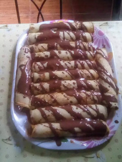 Una foto de 💖Panqueques con dulce de leche y chocolate💖