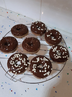 Una foto de Donuts de avellanas keto