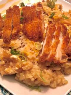 Una foto de Tori Katsudon