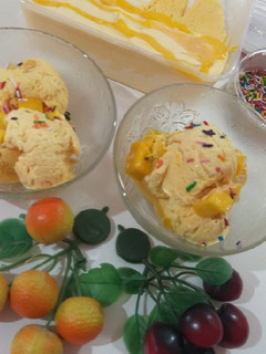A picture of Mango icecream.