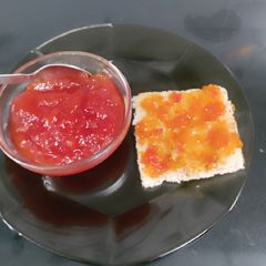 A picture of Papaya jam.