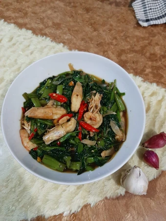 Langkah Mudah untuk Membuat Resep Cah kangkung udang saos tiram yang Sempurna Anti Ribet, Mantap