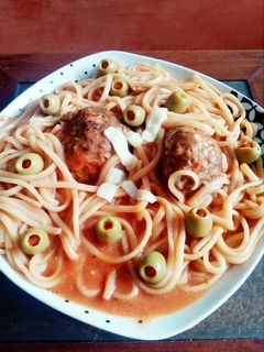 Una foto de Spaghetti con Albóndigas
