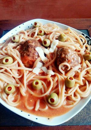 Una foto de Spaghetti con Albóndigas