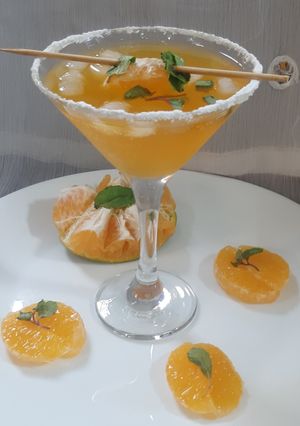 ऑरेंज बॉम्ब (orange bomb recipe in marathi) रेसिपी चे मुख्य फोटो 