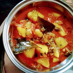 A picture of Masala Potato Curry.