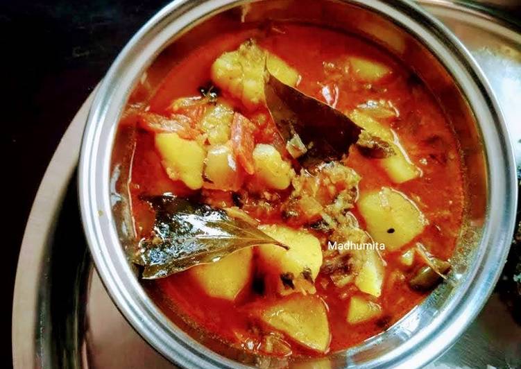 Get Breakfast of Masala Potato Curry