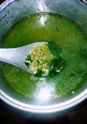 Hình của món Canh mùng tơi nấu hến.
