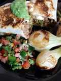 Burritos de bistec y longaniza