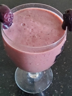 நாவல் பழம் மில்க் ஷேக்/ jamun milk shake recipe in tamil செய்முறை முக்கிய புகைப்படம்
