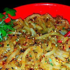 A picture of Mike's Spicy Asian Garlic Udon Noodles.