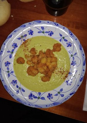 Foto di Tempura di Gamberetti in crosta di polenta su un letto di Maionese agli asparagi