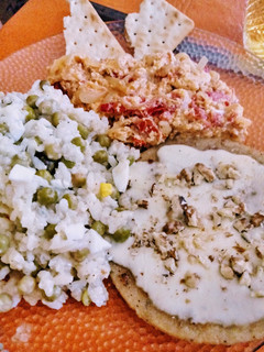 Una foto de Milanesa de soja con revuelto de tomate y arroz