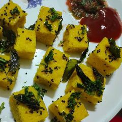 A picture of Dhokla.