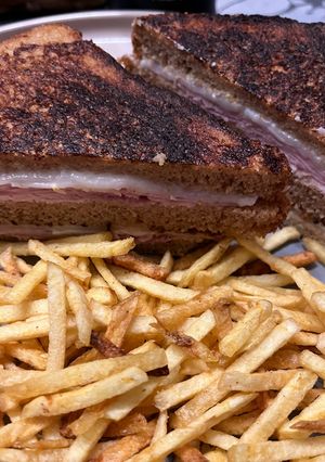 Una foto de Sándwich Monte Cristo