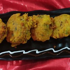 A picture of Aalu chop.