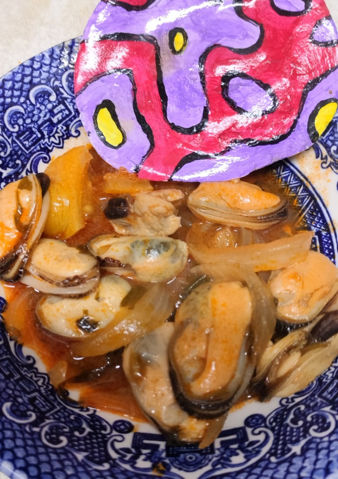 Una foto de Tajín de mejillones al limón