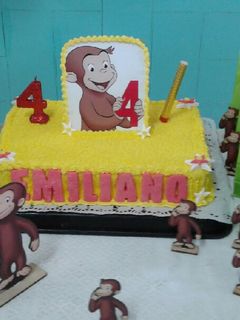 Una foto de Torta decorada con glasé real