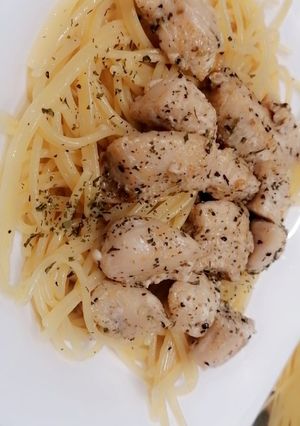 صورة لوصفة سباغيتي مع الدجاج