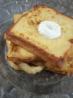 A picture of French toast.