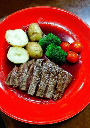 Foto resep Steak sapi dan teman2nya