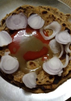 A picture of Aloo ka parantha.